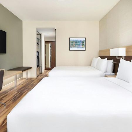 Ac Hotel By Marriott Honolulu Extérieur photo