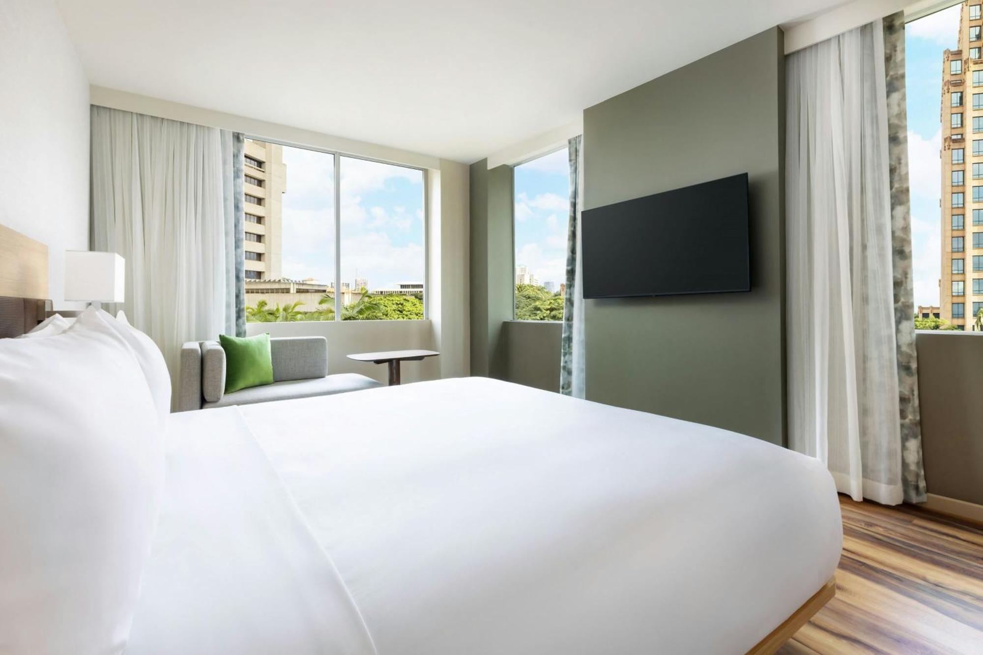 Ac Hotel By Marriott Honolulu Extérieur photo