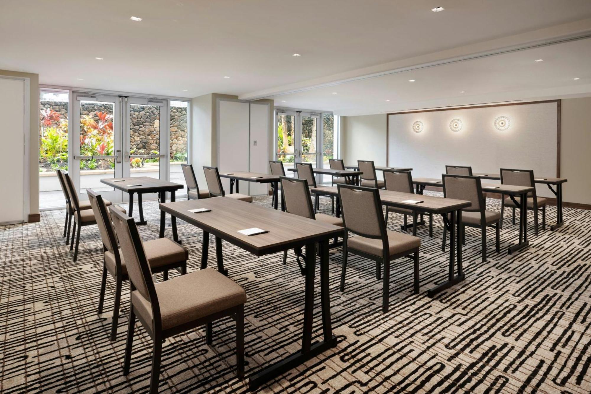 Ac Hotel By Marriott Honolulu Extérieur photo