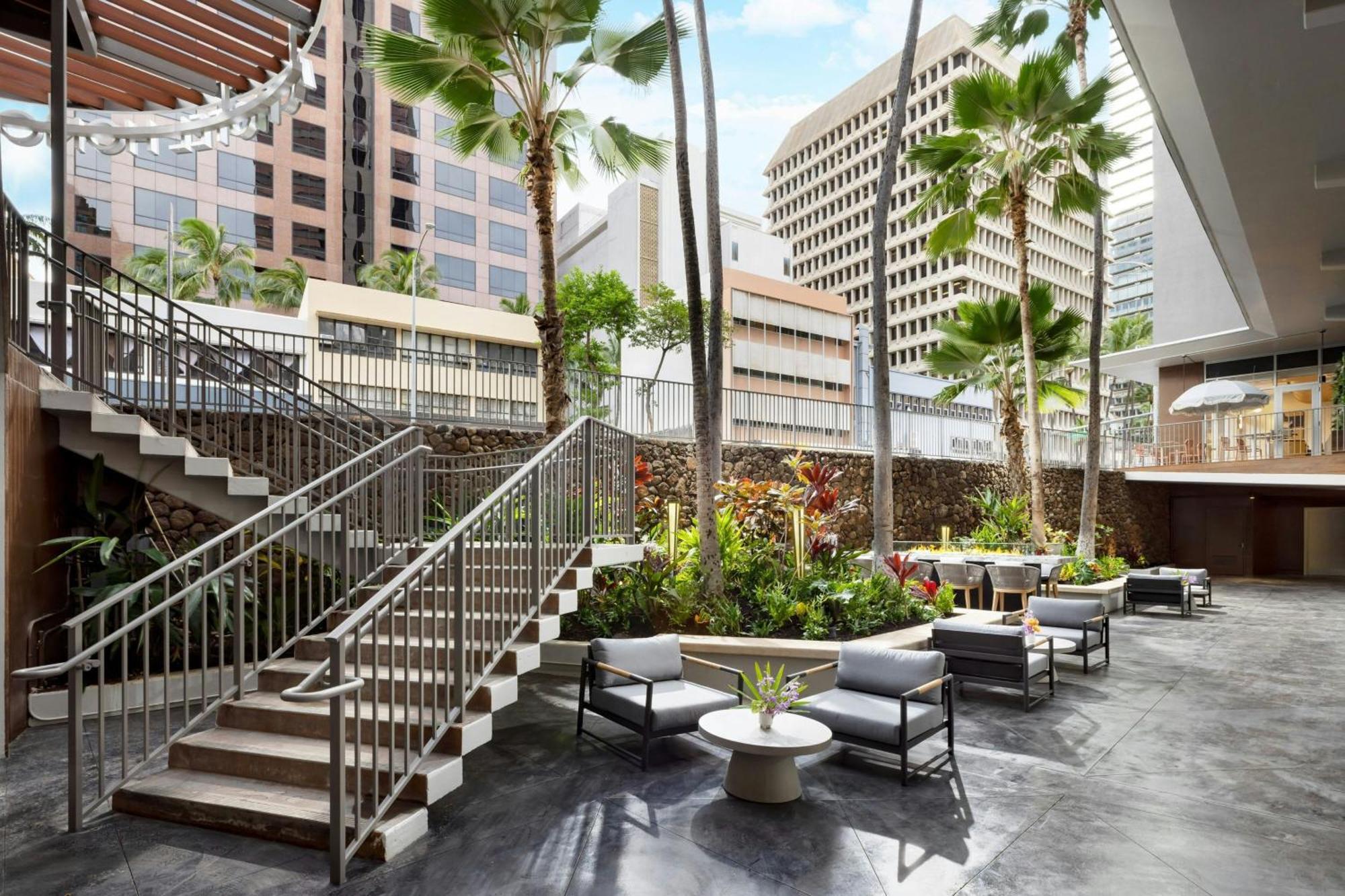 Ac Hotel By Marriott Honolulu Extérieur photo