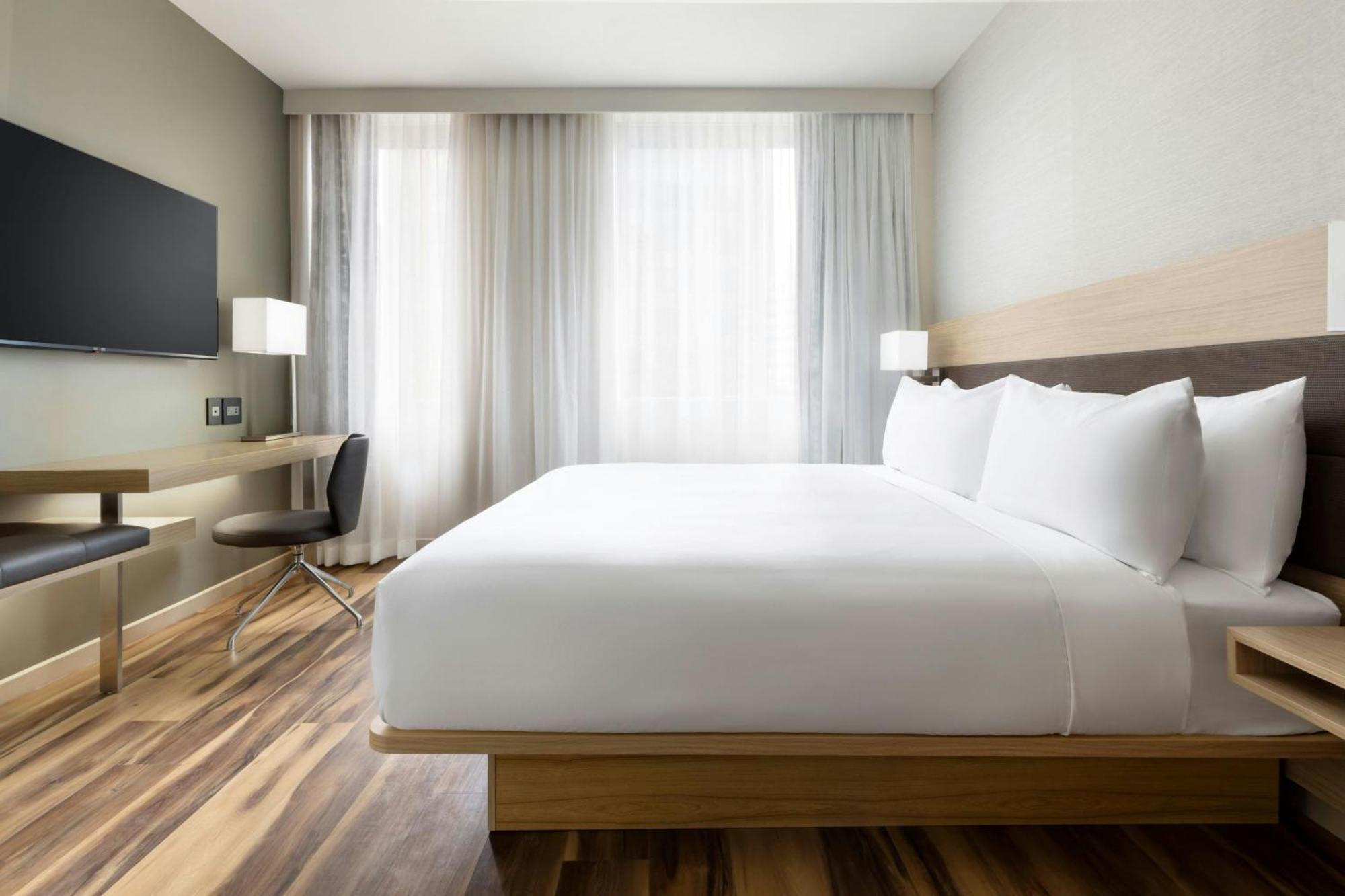 Ac Hotel By Marriott Honolulu Extérieur photo